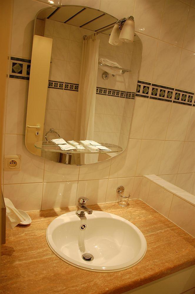 Saint-Gilles Aparthotel Residence Agenda מראה חיצוני תמונה