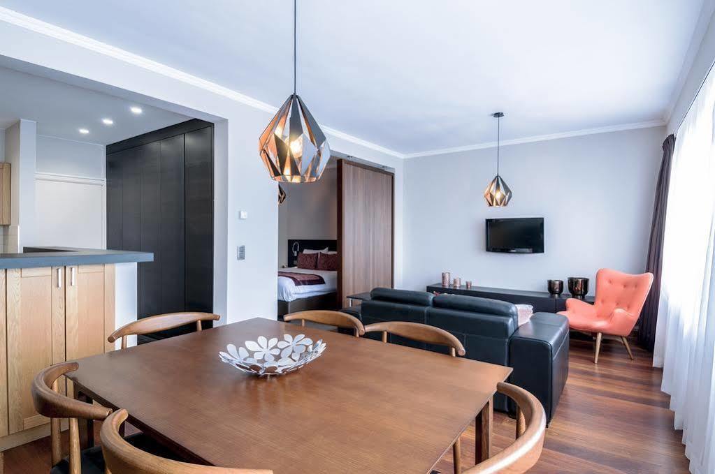Saint-Gilles Aparthotel Residence Agenda מראה חיצוני תמונה